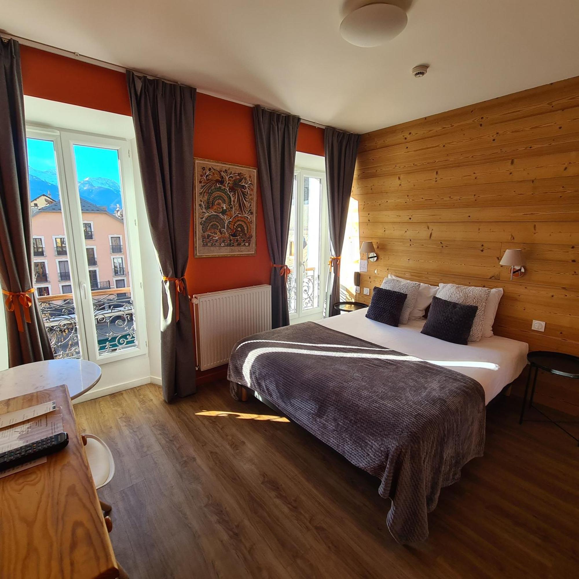 Le Grand Hotel Барселонет Екстериор снимка